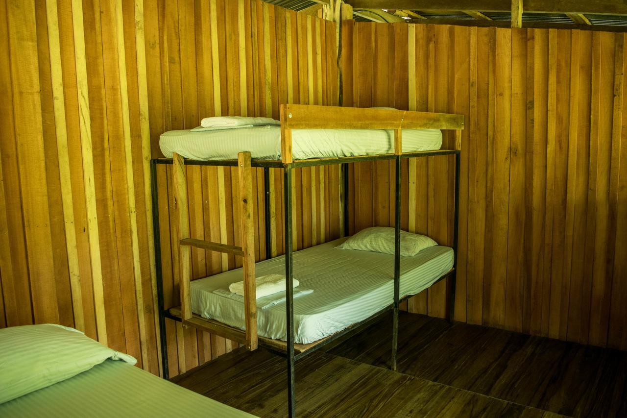 Albergue La Laguna Puerto Jiménez Exteriör bild